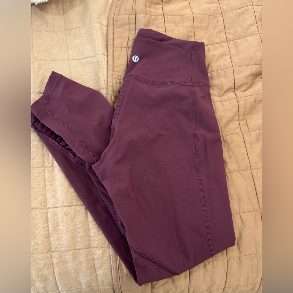 Rare lululemon redwood plum play off the pleats tight